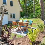 Reetdachhaus Kiek In' Wald 펜션 *