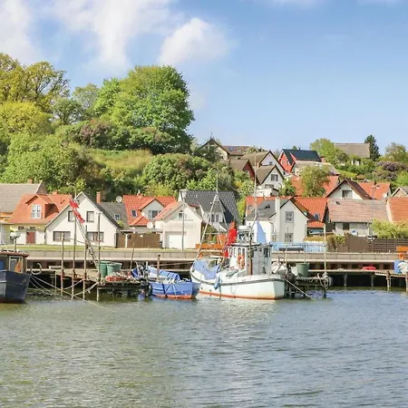 Reetdachhaus Kiek In' Wald Tatil Evi *